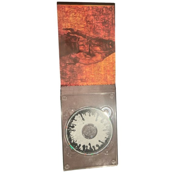 DISTURBED TEN THOUSAND FISTS DELUXE LIMITED EDITION CD‎ ART BOOK McFARLANE - Picture 6 of 12